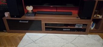 Obývacia stena komplet + stolík