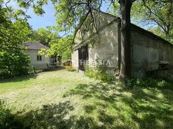 RODINNÝ DOM na polosamote, pozemok 2921 m2, Prietrž