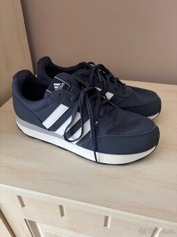 Panske botasky Adidas nove 8,5