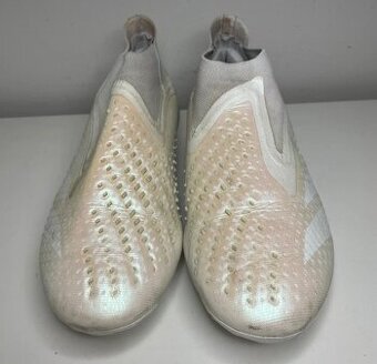Adidas Predator Accuracy+ PRO FG 39 1/3