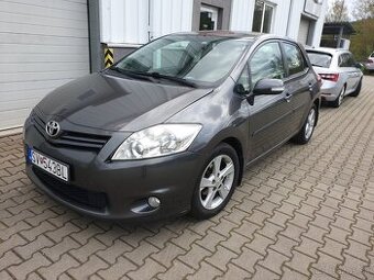 TOYOTA AURIS 1.6 97 kW Valvematic