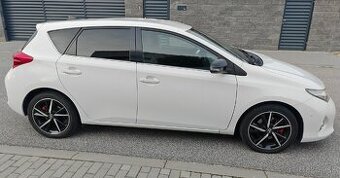 Toyota Auris Hybrid 1.8 VVT-i, 2013, automat CVT