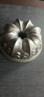 Nordic Ware Bábovková forma v tvare ľalia