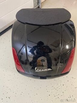 Zadny kufor na Vespa