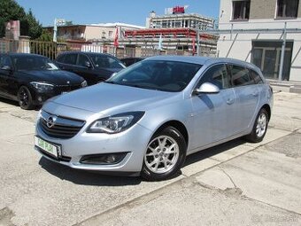 Opel Insignia 1.6 CDTI - NOVÉ BRZDY - PRVÝ MAJITEĽ