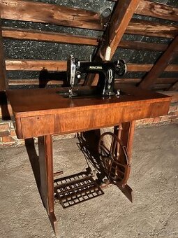 Retro šijací stroj Minerva