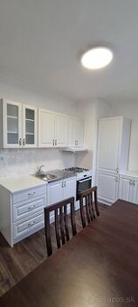 Prenájom zrekonštruovaný 3 izbový byt v Bardejove