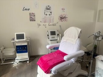 Kreslo na pedikúru, kozmetiku