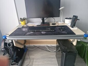 Predám rastúci stôl