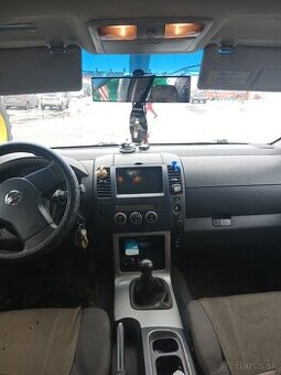Predám Nissan Pathfinder 2,5 D