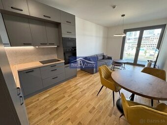 PRENÁJOM, METROPOLIS, STARÉ MESTO, 2 IZBOVÝ BYT