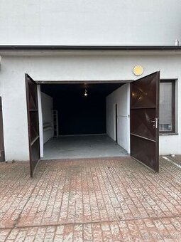 Garáž a kancelária na prenájom v centre Trnavy