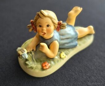 Goebel Hummel – „Summ, Summ... Miss Beehaving“ – Exkluzívna