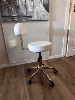 kozmeticka/kancelarska stolička