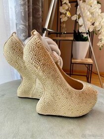 Luxusná, extravagantná dámska obuv