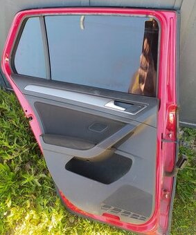 VW Golf 7 VII hatchback lave zadné dvere Golf 7 5G0 5G4 5GE