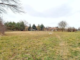 Investičný pozemok s možnosťou výstavby RD do budúc… - 1