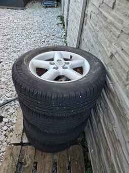 Hlinikove disky a pneu Nissan X-Trail
