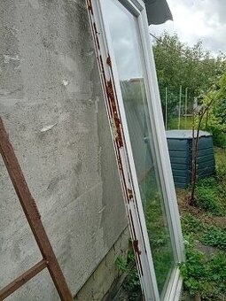 Balkónové dvere.