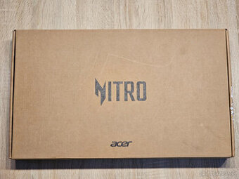Acer NITRO V 16 - Ryzen 8845HS/RTX 4060/16GB RAM