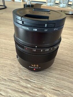 Panasonic Leica DG Nocticron 42.5mm F1.2 Objektiv