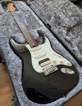 Fender American Elite Stratocaster HSS Mystic Black + kufor