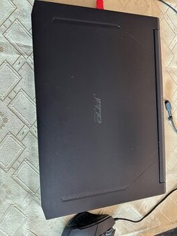 Herný Acer Nitro 5, i5, 16GB DDR4, 2TB SSD, 17,3”