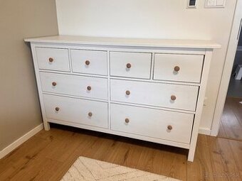 Komoda Hemnes IKEA