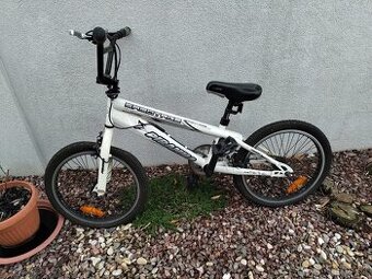 Predám detský bicykel a odrážadlo