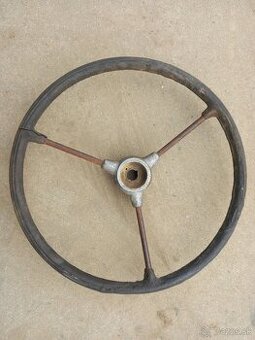 Predám kabínu na Zetor 25. Mam aj iné náhradné diely prevodo