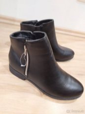 čierna poltopánky veľ. EU 41