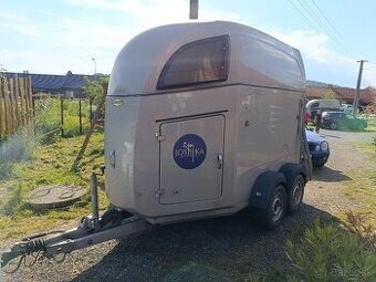 Prenajmem prepravnik na kone,HD...