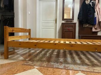 Predám Posteľ v dobrom stave + Rošt - 1