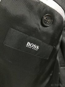 Hugo Boss- pánske sako 38