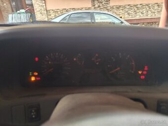 Nissan Terrano 2 budíky