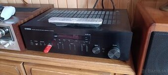 Yamaha R-N402D