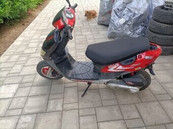 Skúter Keeway Hurricane 50