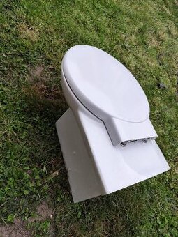 Wc misa závesná