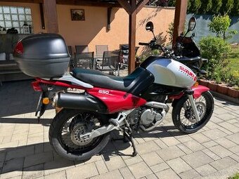 Predám Suzuki XF650 Freewind