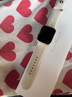 Apple Watch 8 , 45 mm