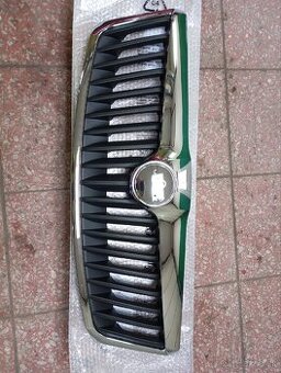 Škoda Octavia II facelift predná maska
