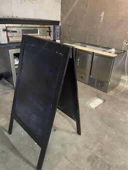 Tabula A a magnetická tabula biela použivané ako MENU board