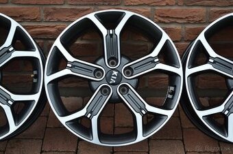 5x114,3 R18 Hlinikove disky Original Kia Xceed