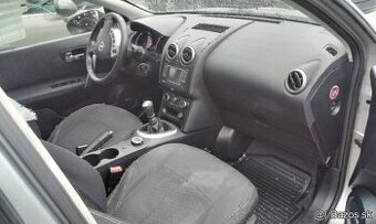 Nissan Qashqai 2.0i 2013 Predám MOTOR MR20, AIRBAGY, kapota,