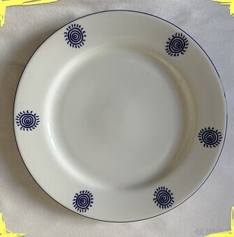 Od ARAMISA G.A.Barcelona BIELY PORCELÁNOVy TANIER za 10eur
