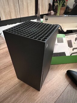 Xbox Series X 1TB so slúchadlami XBOX Wireless Headset - 1