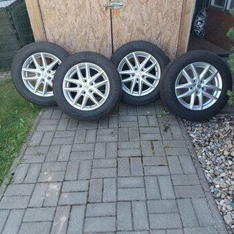 Zimná sada - originál disky Suzuki Vitara + pneu 215/60/16