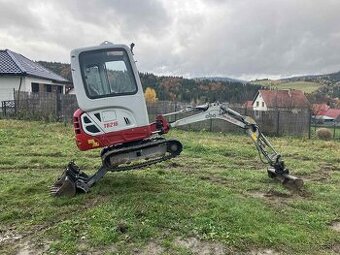 Takeuchi TB216 V4 najvyššia výbava naklapacia hlavica