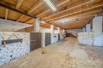 BOSEN | Farmárska usadlosť, RD, stajňa, 30 000 m² pozemok, l