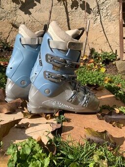 Predám lyžiarky SALOMON CHARM 7 27,5
